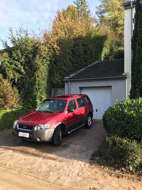 Rot Gebraucht 2003 Ford Maverick Limited SUV | 1.150 € (Fairer Preis) - Bild 1/4