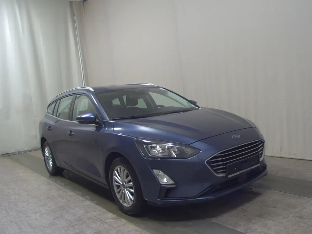 Usado Ford Focus Titanium 125 CV (91 kW) 2021 Azul Berlina