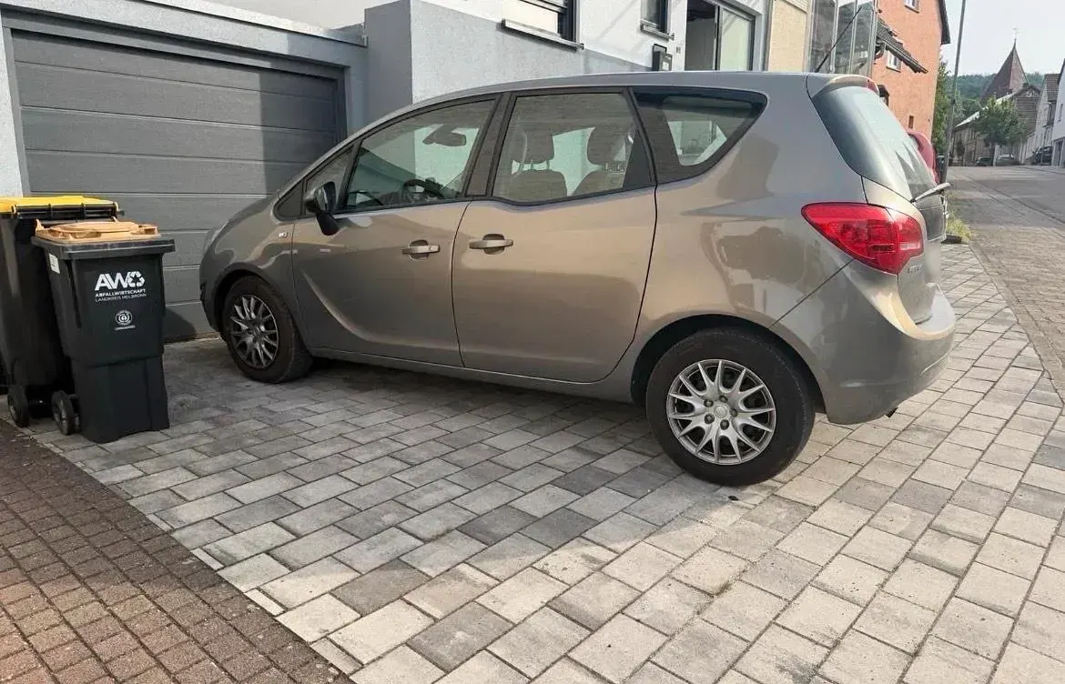 Gebraucht Opel Meriva 120 PS (88 kW) 2011 Grau Van / Kleinbus