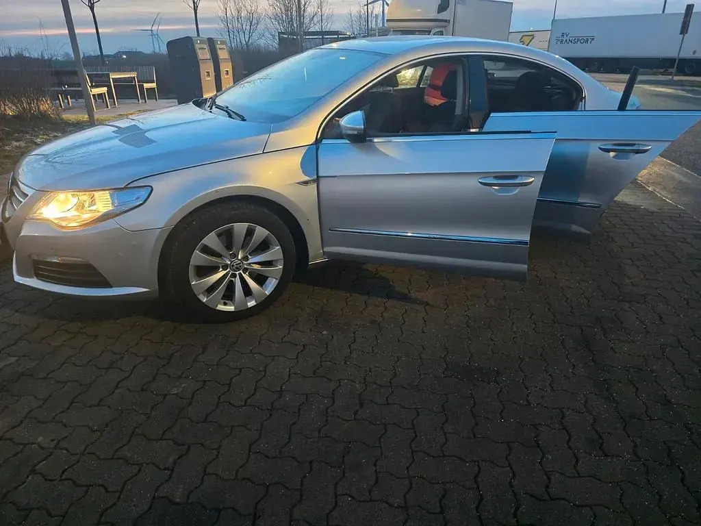 Gebraucht VW CC 160 PS (117 kW) 2010 Silber Limousine