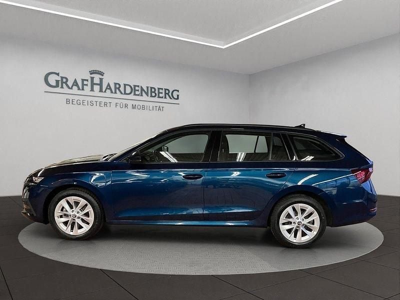 Gebraucht Skoda Octavia Ambition 150 PS (110 kW) 2022 Blau Kombi