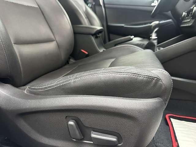 Gold metallic Gebraucht 2016 Hyundai Tucson Trend SUV | 15.320 € (Fairer Preis) - Bild 1/4