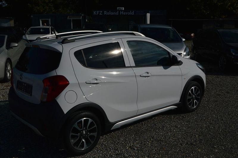 Gebraucht Opel Karl Rocks 73 PS (53 kW) 2018 Weiß Kleinwagen