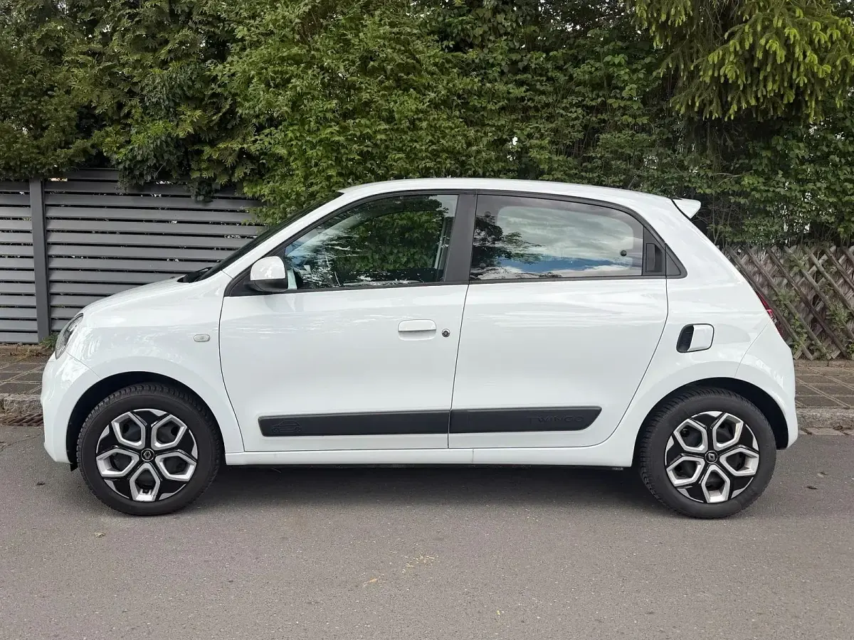 Gebraucht Renault Twingo 75 PS (55 kW) 2019 Weiß Kleinwagen