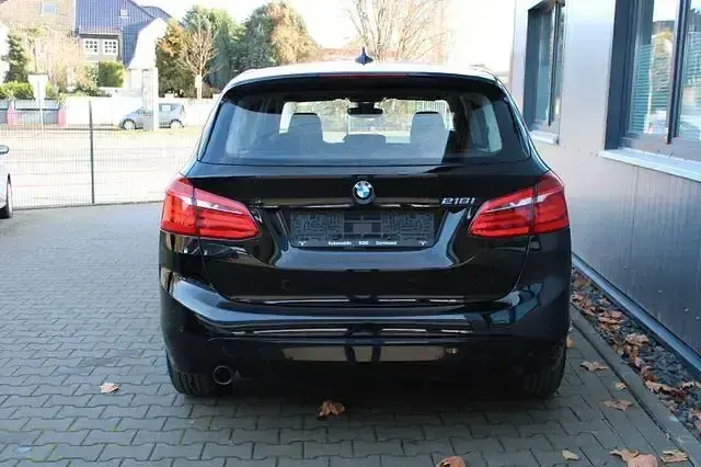 Gebraucht BMW 218 Active Tourer Sport Line 136 PS (100 kW) 2015 Schwarz Van / Kleinbus