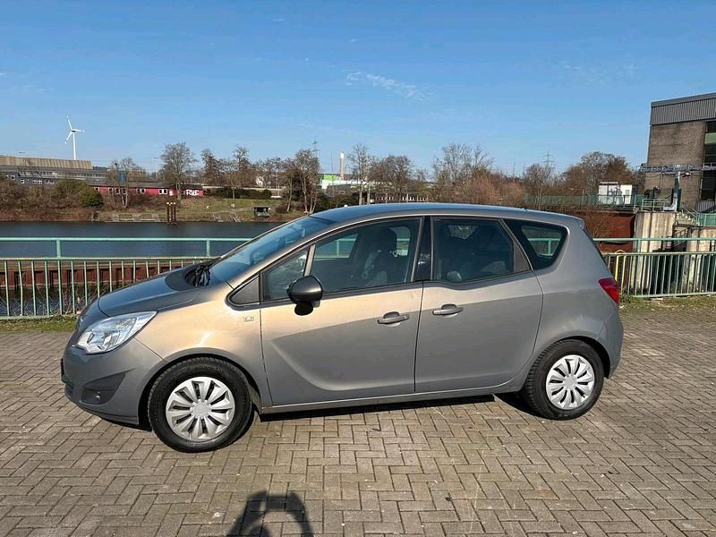 Gebraucht Opel Meriva 120 PS (88 kW) 2010 Andere farben Van / Kleinbus