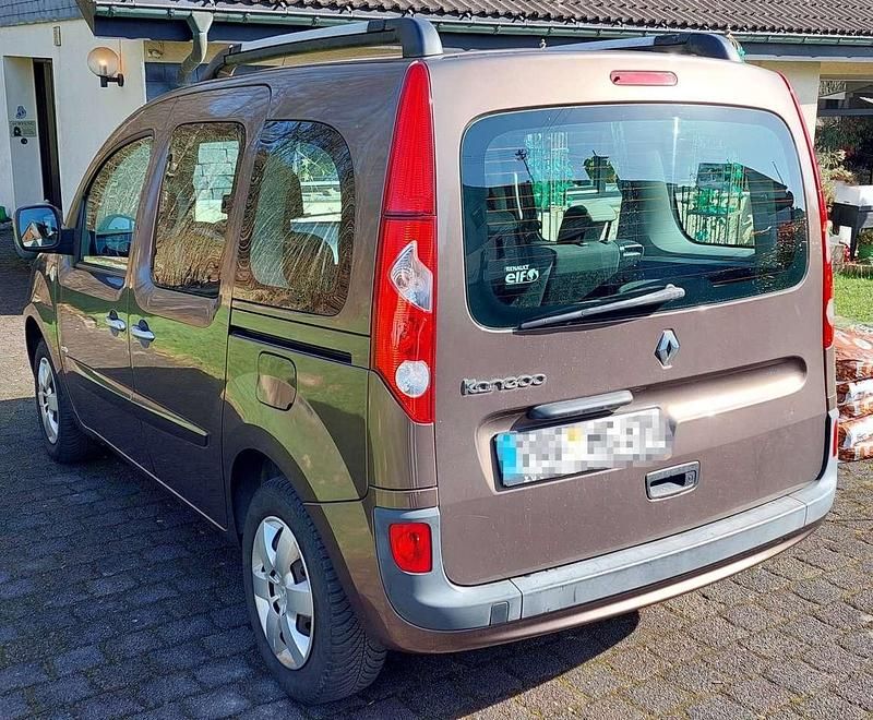 Gebraucht Renault Kangoo 90 PS (66 kW) 2012 Braun Van / Kleinbus