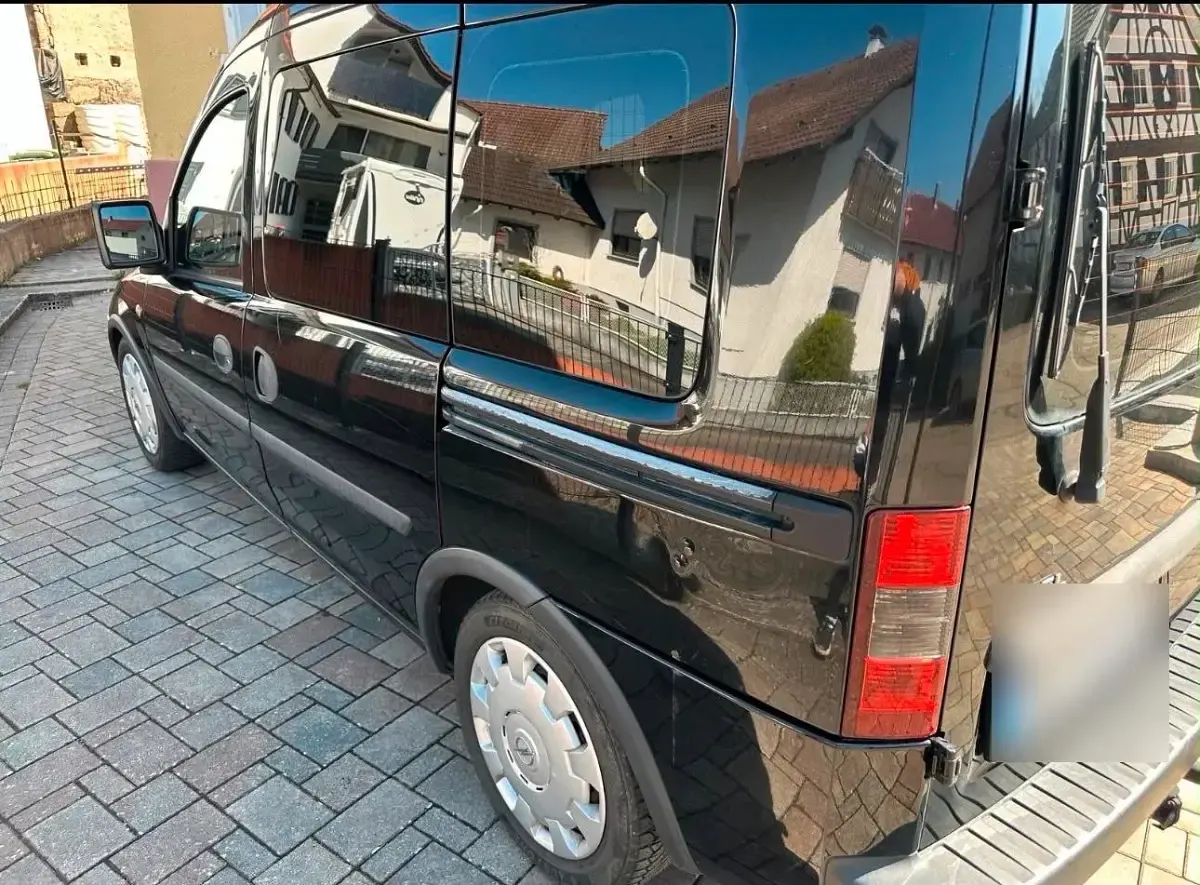 Gebraucht Opel Combo 101 PS (74 kW) 2005 Schwarz Van / Kleinbus