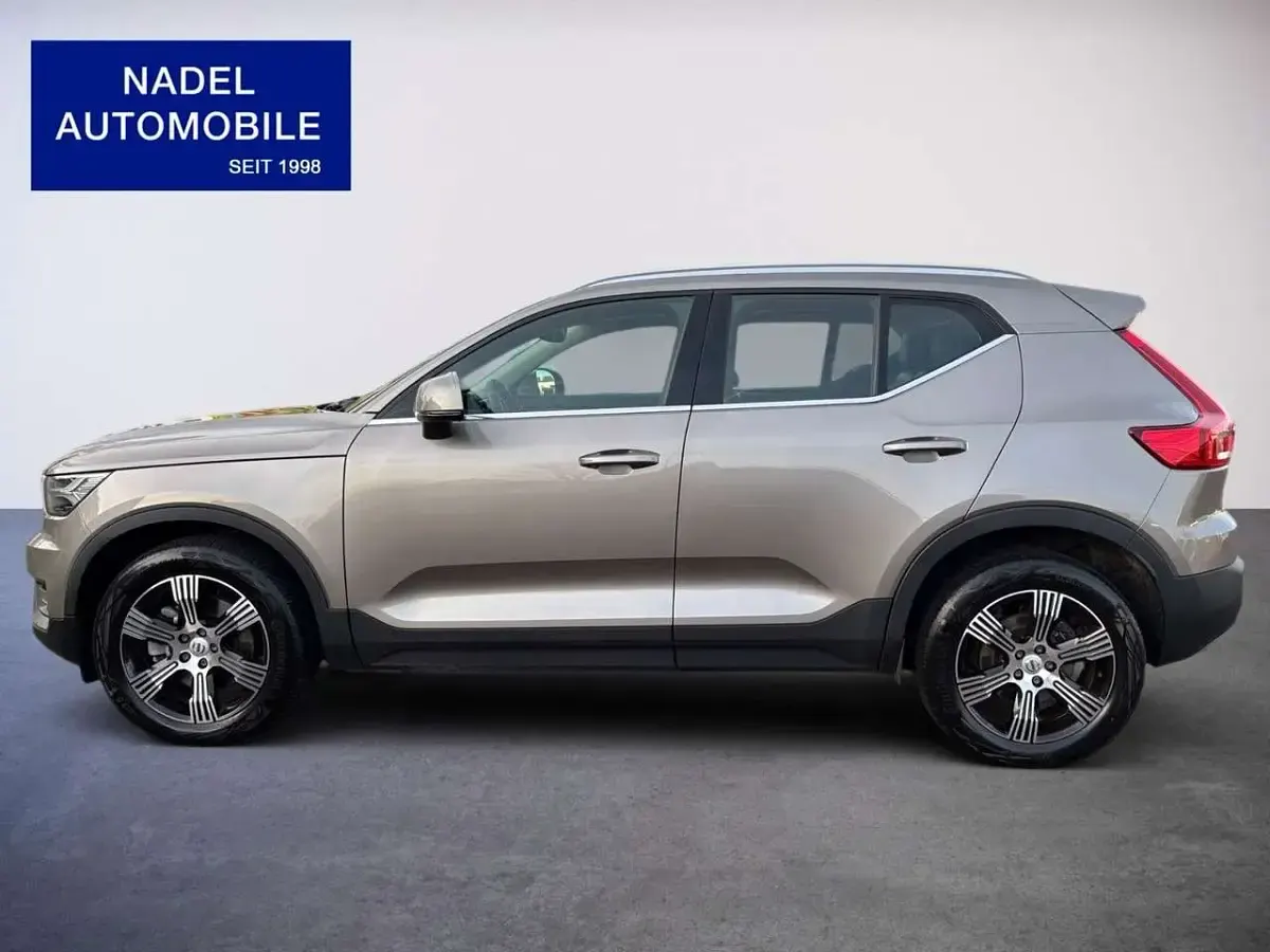 Gebraucht Volvo XC40 Inscription 197 PS (144 kW) 2021 Grau SUV