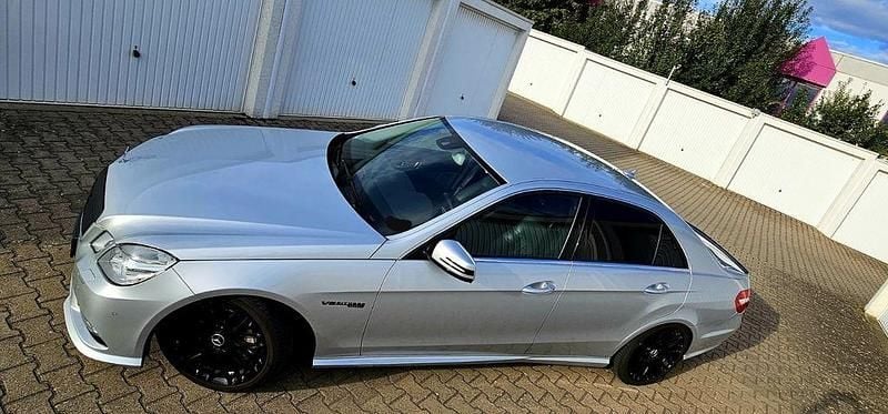 Gebraucht Mercedes E500 408 PS (300 kW) 2011 Silber Limousine