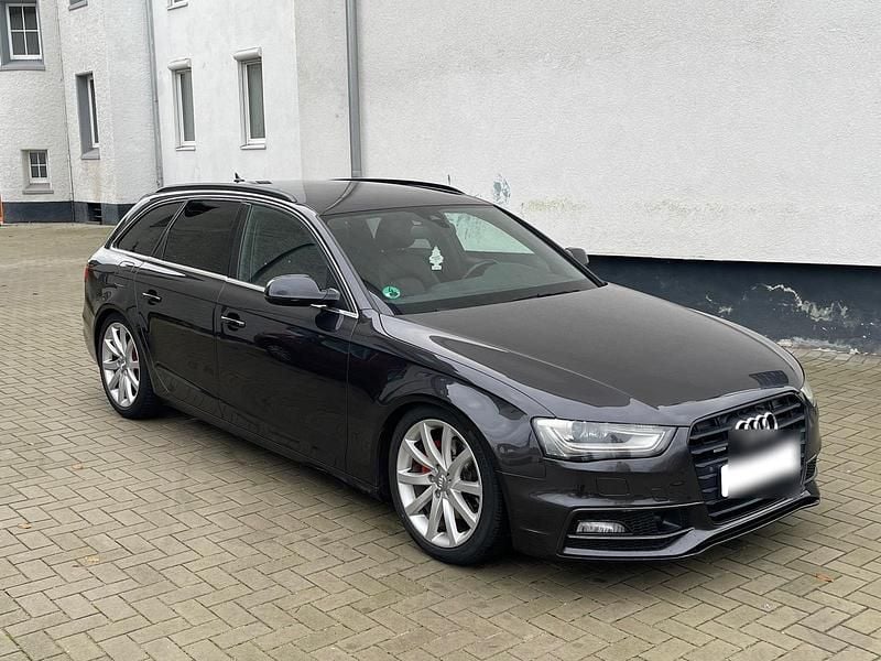 Grau Gebraucht 2012 Audi A4 S-Line Kombi | 6.500 € (Superpreis) - Bild 1/4
