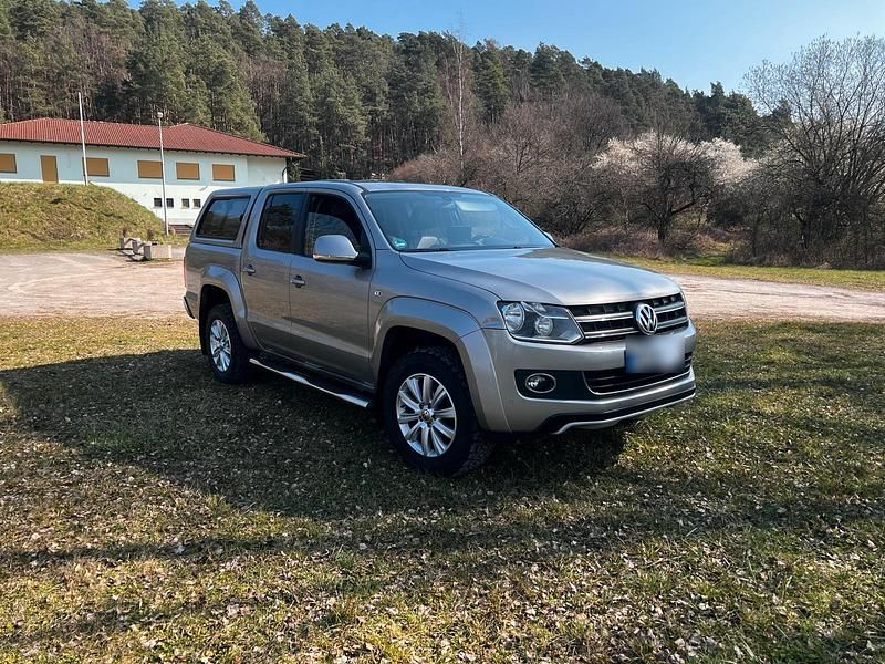 Gebraucht VW Amarok Highline 179 PS (131 kW) 2013 Gold Pickup
