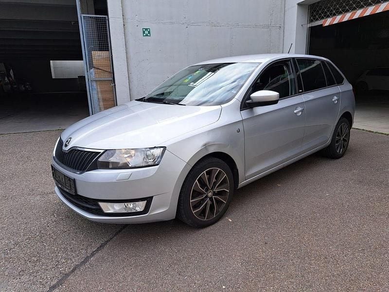 Silber Gebraucht 2015 Skoda Rapid Limousine | 3.550 € (Teuer) - Bild 1/4