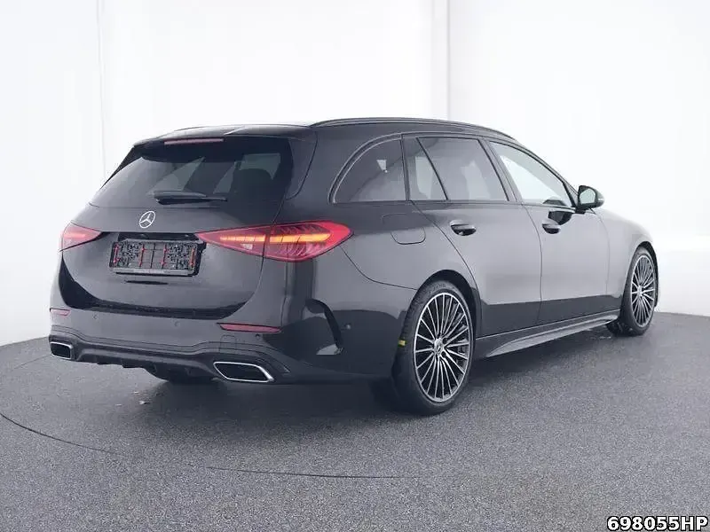 Gebraucht Mercedes C180 AMG 170 PS (125 kW) 2025 Metalliclack obsidianschwarz Kombi