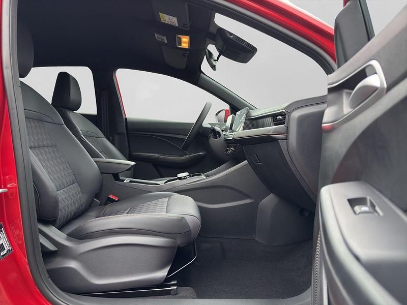 Neu MG MG3 Luxury 194 PS (142 kW) 2026 Rot Kleinwagen