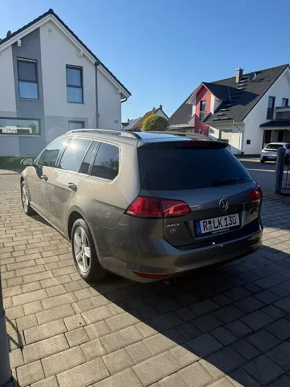 Second-hand VW Golf VII Comfortline 110 CP (80 kW) 2015 Gri Break