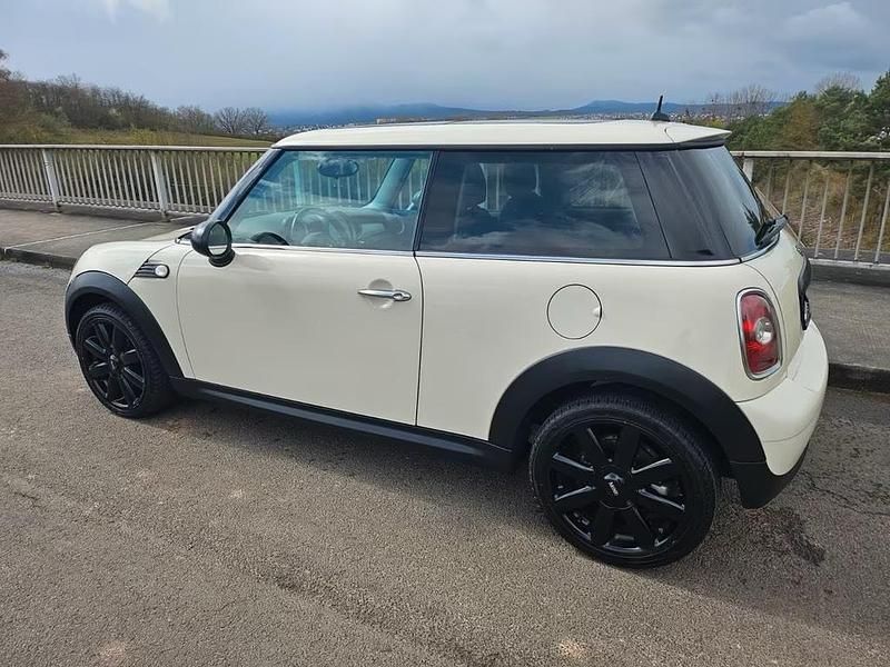 Second-hand Mini ONE 75 CP (55 kW) 2010 Alb Hatchback