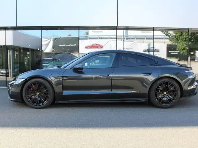 Gebraucht Porsche Taycan GTS 439 kW (598 PS) 2023 Vulkangraumetallic Limousine