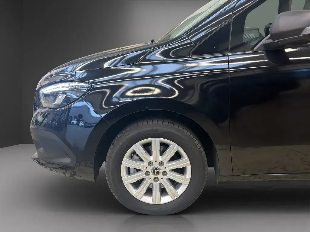 Gebraucht Mercedes Citan 113 Progressive 131 PS (96 kW) 2024 Schwarz Van / Kleinbus