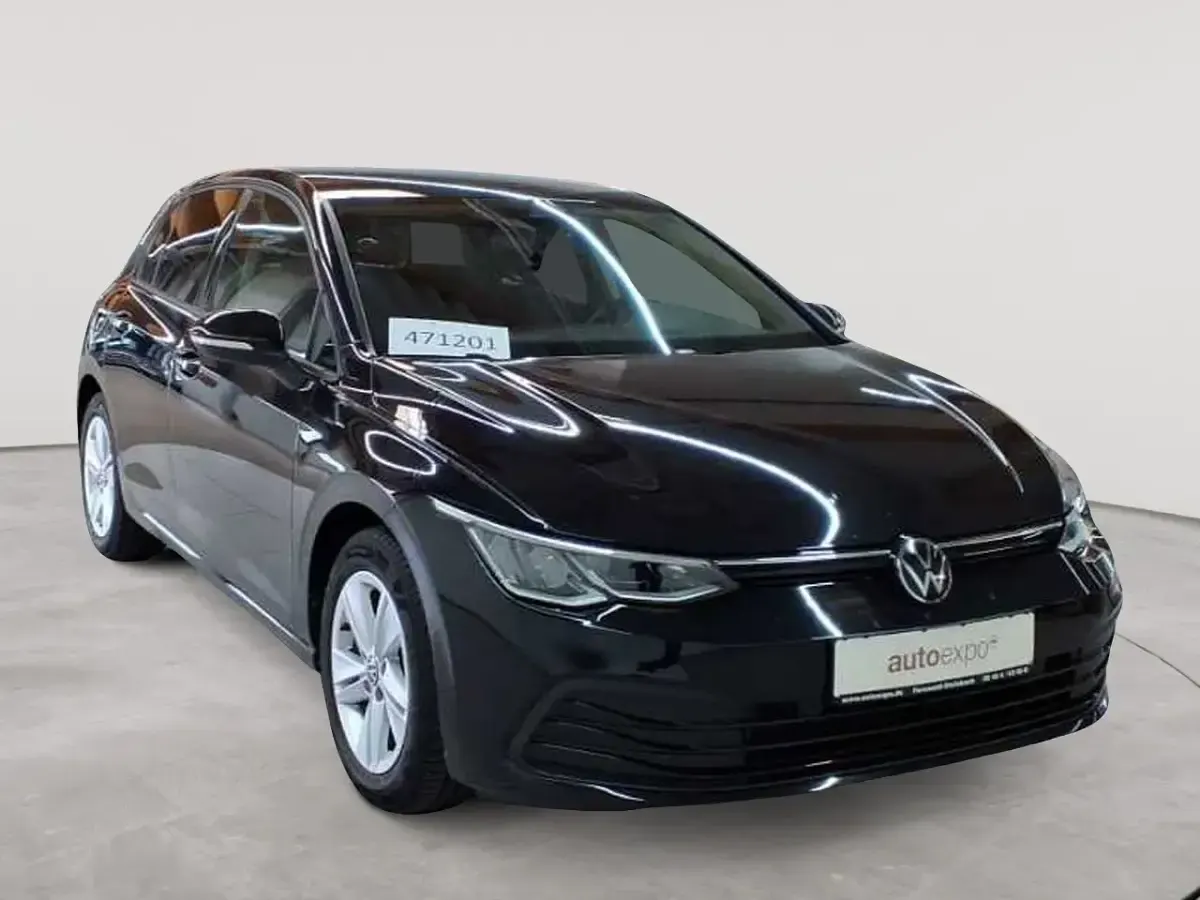 Gebraucht VW Golf VIII Life 131 PS (96 kW) 2023 Limousine