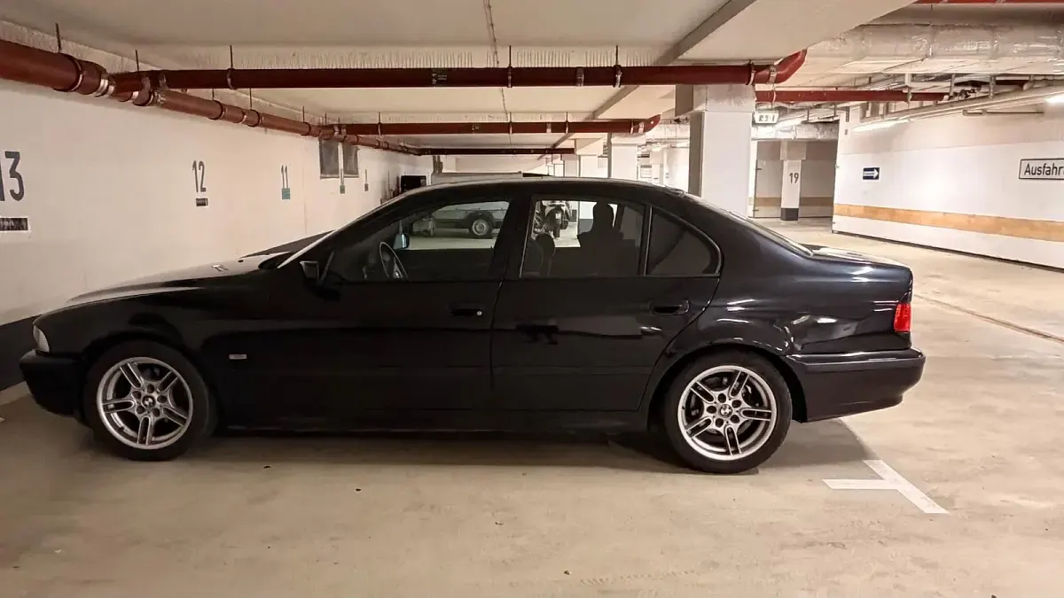 Gebraucht BMW 523 M Sport 170 PS (125 kW) 1996 Schwarz Limousine