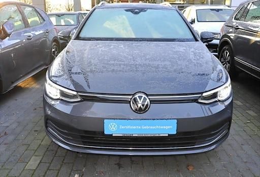 Gebraucht VW Golf VIII Move 110 PS (80 kW) 2023 Delfingrau Kombi