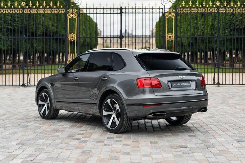 Gebraucht Bentley Bentayga 608 PS (447 kW) 2018 Grau SUV