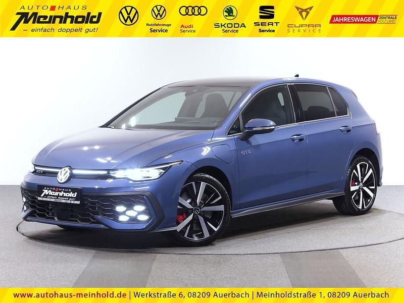 Blau Gebraucht 2024 VW Golf VIII GTE Limousine | 37.888 € (Guter Preis) - Bild 1/4