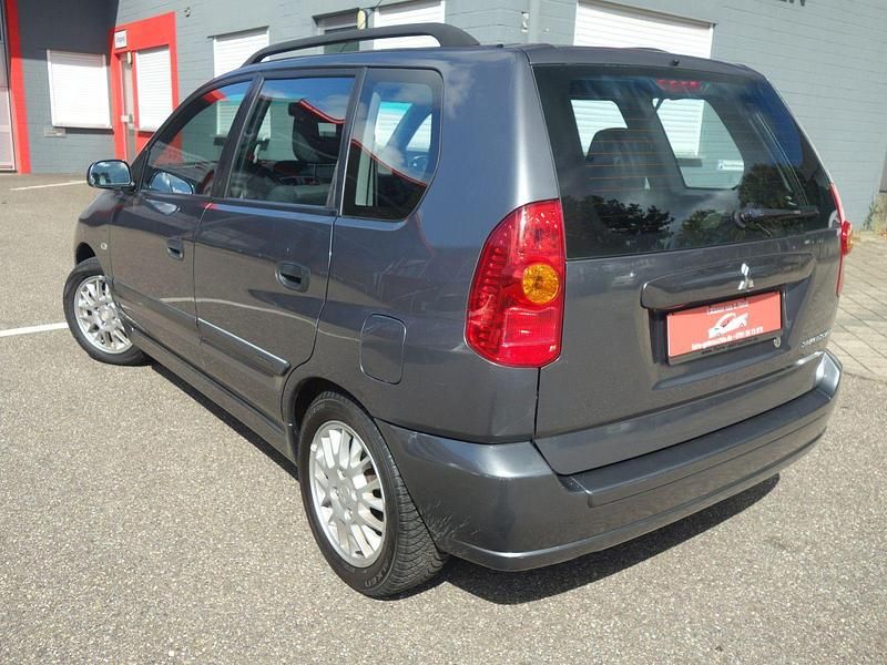 Gebraucht Mitsubishi Space Star 98 PS (72 kW) 2003 Grau Van / Kleinbus