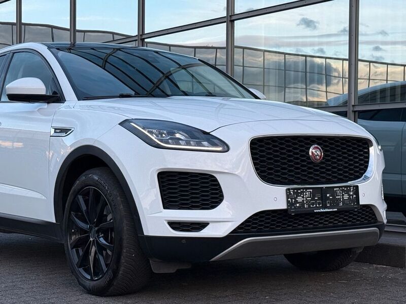 Weiß Gebraucht 2019 Jaguar E-Pace R SUV | 22.490 € (Teuer) - Bild 1/4