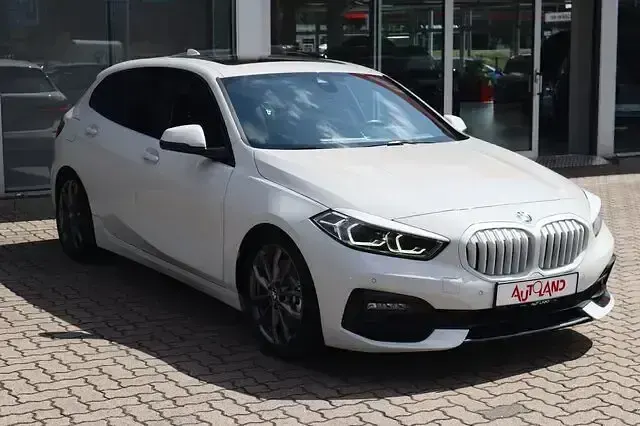 Gebraucht BMW 120 Sport Line 178 PS (130 kW) 2021 Weiß Kleinwagen