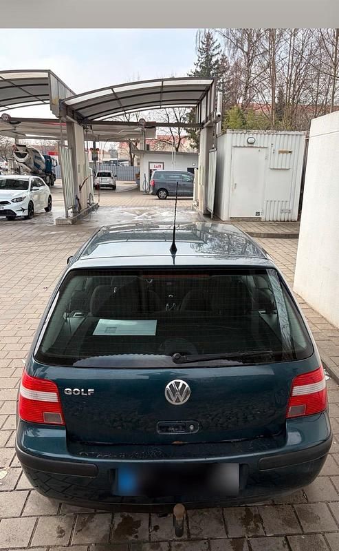 Gebraucht VW Golf IV 75 PS (55 kW) 2002 Grün Kleinwagen