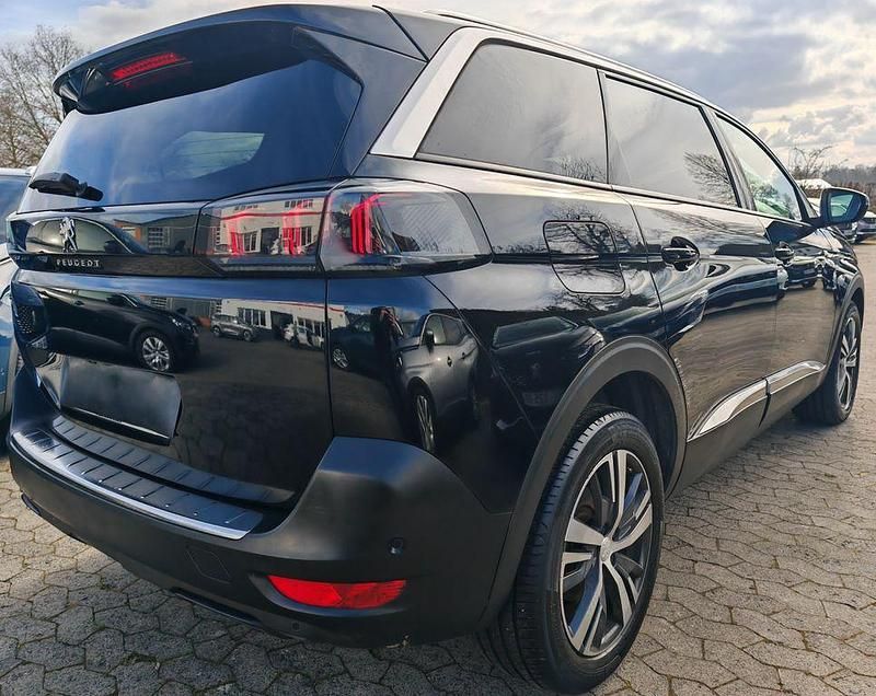 Gebraucht Peugeot 5008 Allure 131 PS (96 kW) 2023 Schwarz SUV