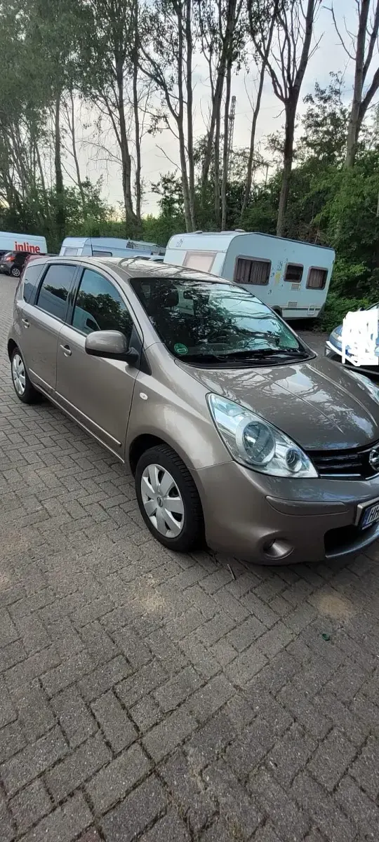 Gebraucht Nissan Note 110 PS (80 kW) 2011 Braun Kleinwagen