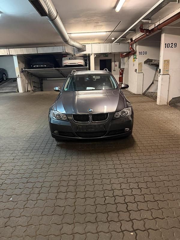 Gebraucht BMW 320 177 PS (130 kW) 2008 Andere farben Kombi
