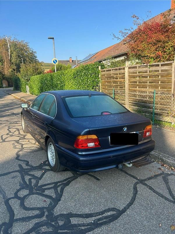 Gebraucht BMW 530 231 PS (169 kW) 2001 Blau Limousine