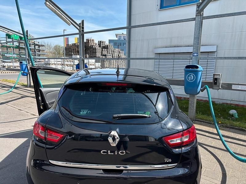 Gebraucht Renault Clio IV LIMITED 90 PS (66 kW) 2016 Schwarz Kleinwagen