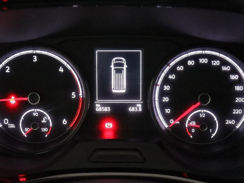 Gebraucht VW Multivan 150 PS (110 kW) 2020 Rot Van