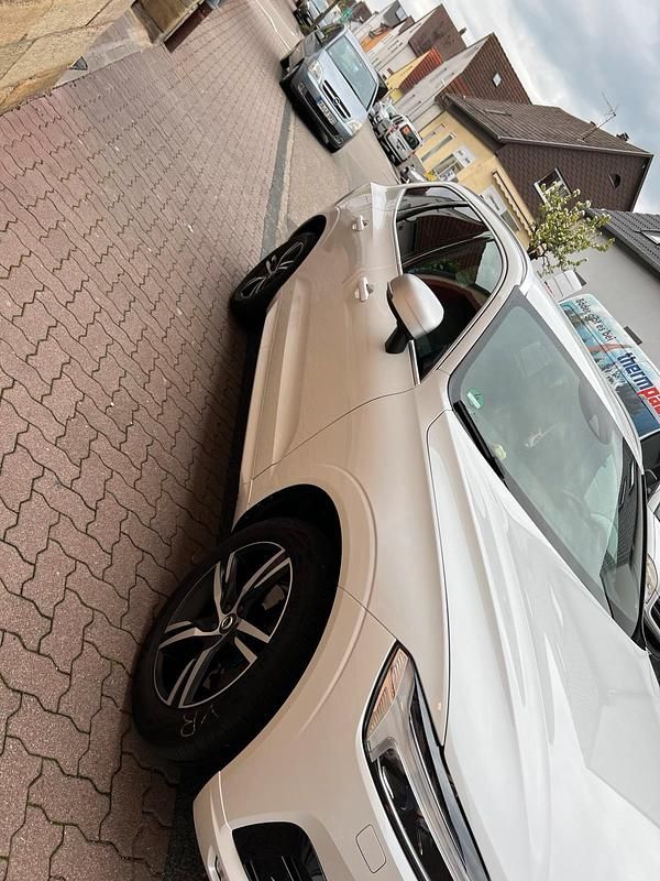 Gebraucht Volvo XC60 200 PS (147 kW) 2018 Weiß SUV