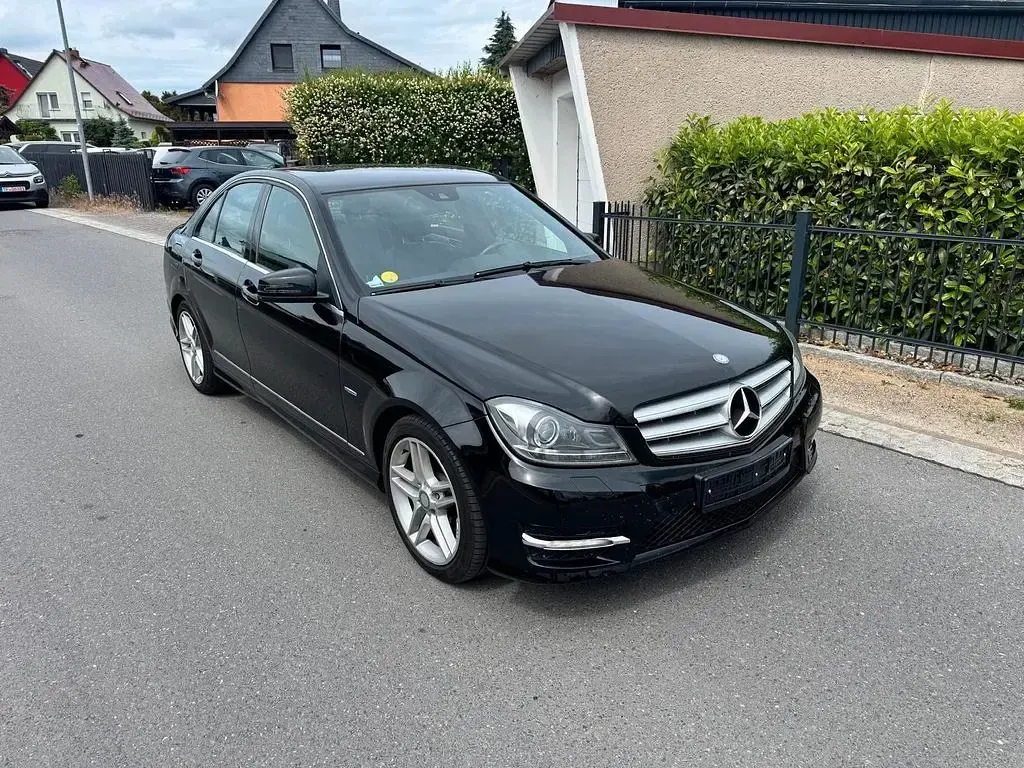 Gebraucht Mercedes C220 AMG 170 PS (125 kW) 2011 Schwarz Limousine