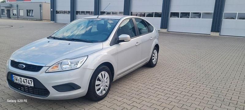 Silber Gebraucht 2008 Ford Focus Style Limousine | 2.950 € (Fairer Preis) - Bild 1/4