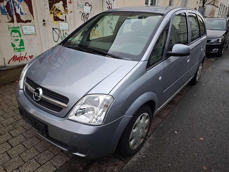 Lichtsilber Gebraucht 2005 Opel Meriva Edition Van / Kleinbus | 2.000 € (Fairer Preis) - Bild 1/4