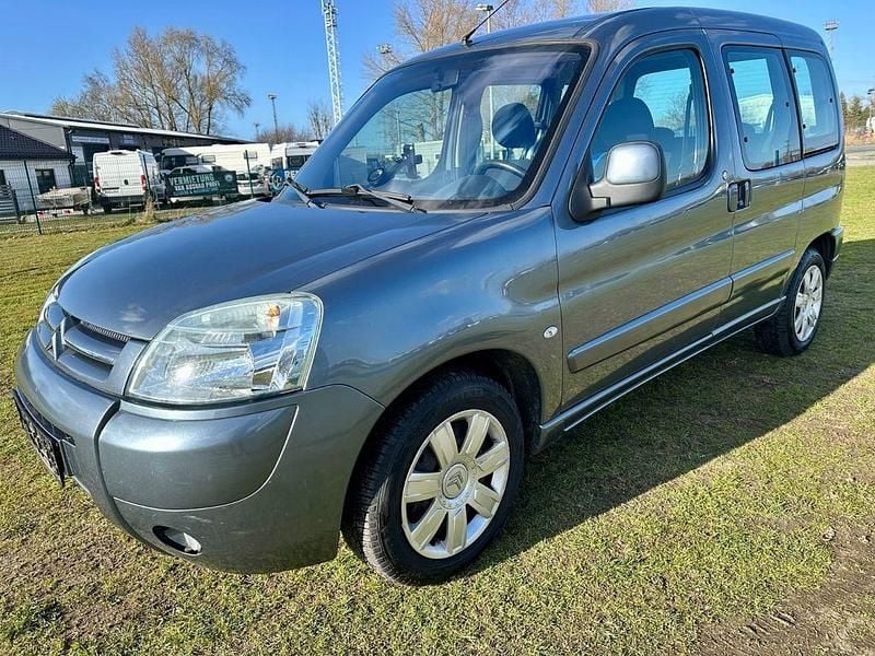 Gebraucht Citroën Berlingo 109 PS (80 kW) 2007 Grau Van / Kleinbus