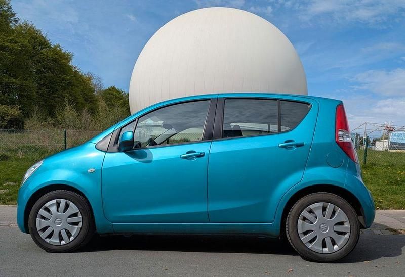 Gebraucht Suzuki Splash 86 PS (63 kW) 2010 Blau Kleinwagen