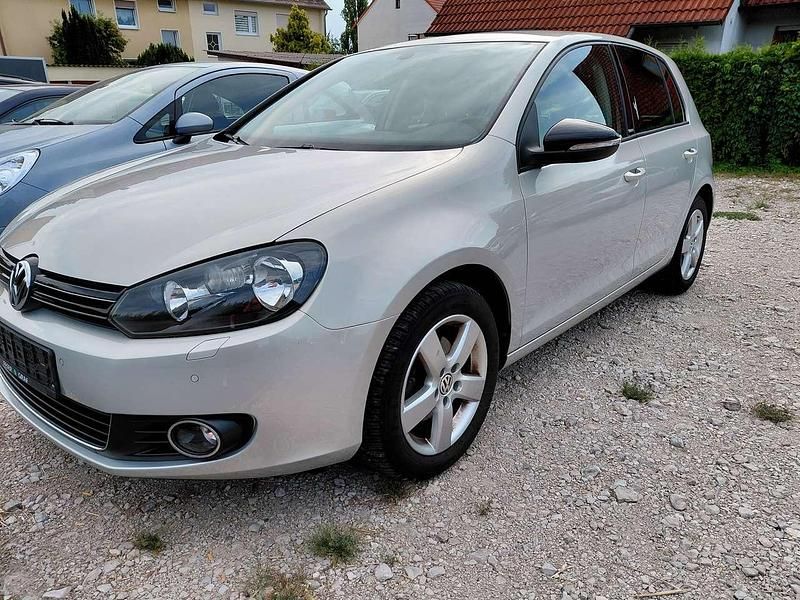 Silbermet Gebraucht 2011 VW Golf VI Style Limousine | 7.999 € (Fairer Preis) - Bild 1/4