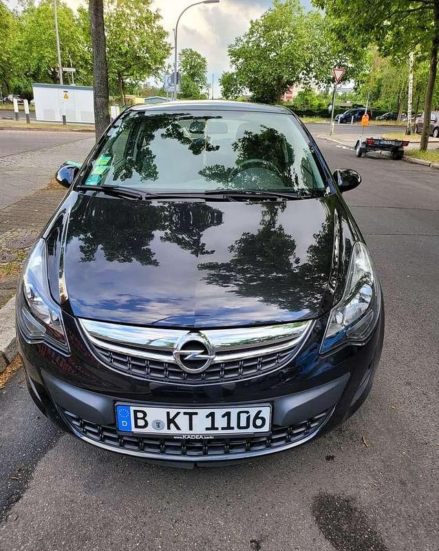 Gebraucht Opel Corsa Edition 69 PS (50 kW) 2014 Kleinwagen