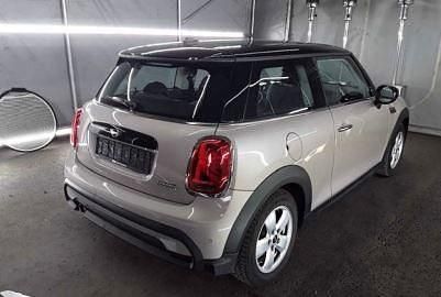 Gebraucht Mini Cooper 136 PS (100 kW) 2023 Rooftop grey metallic Kleinwagen