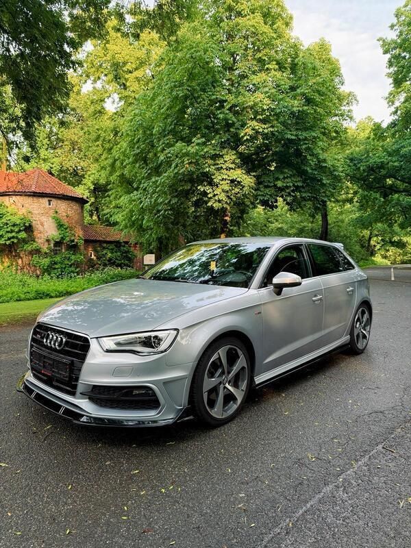 Silber Gebraucht 2015 Audi A3 S-Line Coupé | 13.000 € (Fairer Preis) - Bild 1/4