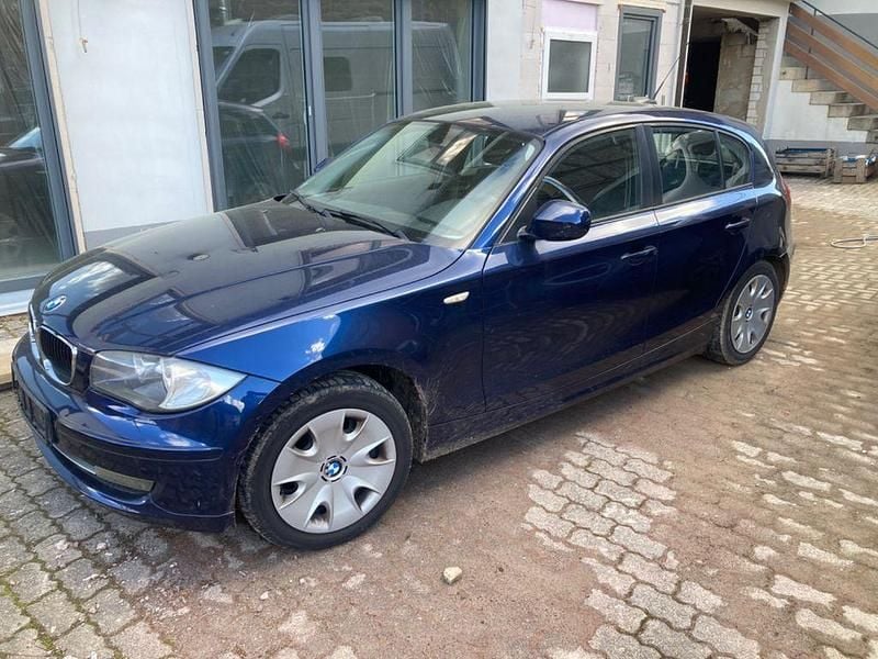 Gebraucht BMW 116 Sport Line 116 PS (85 kW) 2009 Blau Kleinwagen