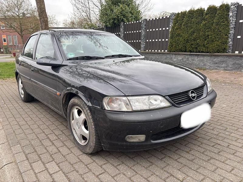 Gebraucht Opel Vectra 100 PS (73 kW) 1998 Schwarz Limousine